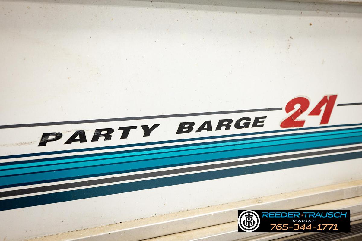 Used 1993 Sun Tracker Party Barge 24