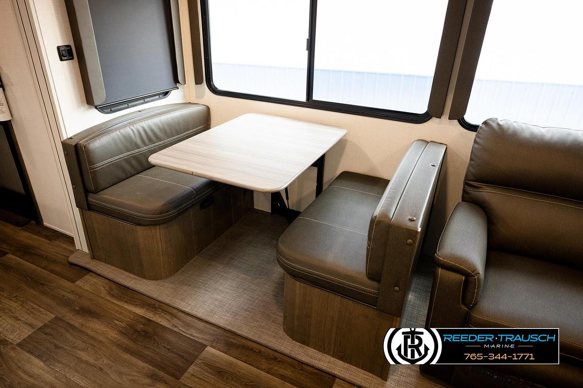 Used 2022 Keystone CG34TSB22