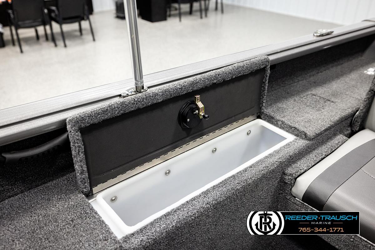 Used 2023 Lund 1875 Impact XS