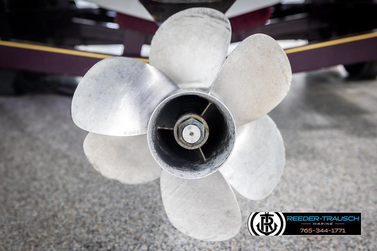 Used 1999 Crownline 242 CR