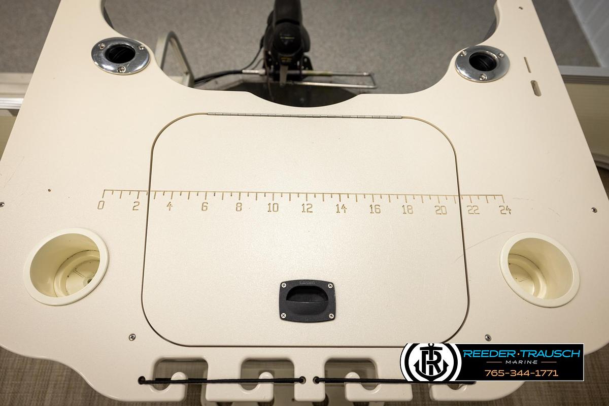 Used 2008 Bennington 2050 FSI