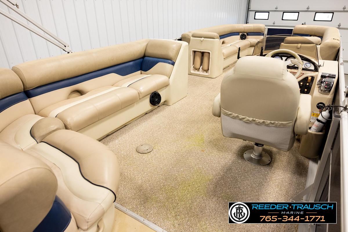 Used 2012 Cypress Cay 250 Cozumel