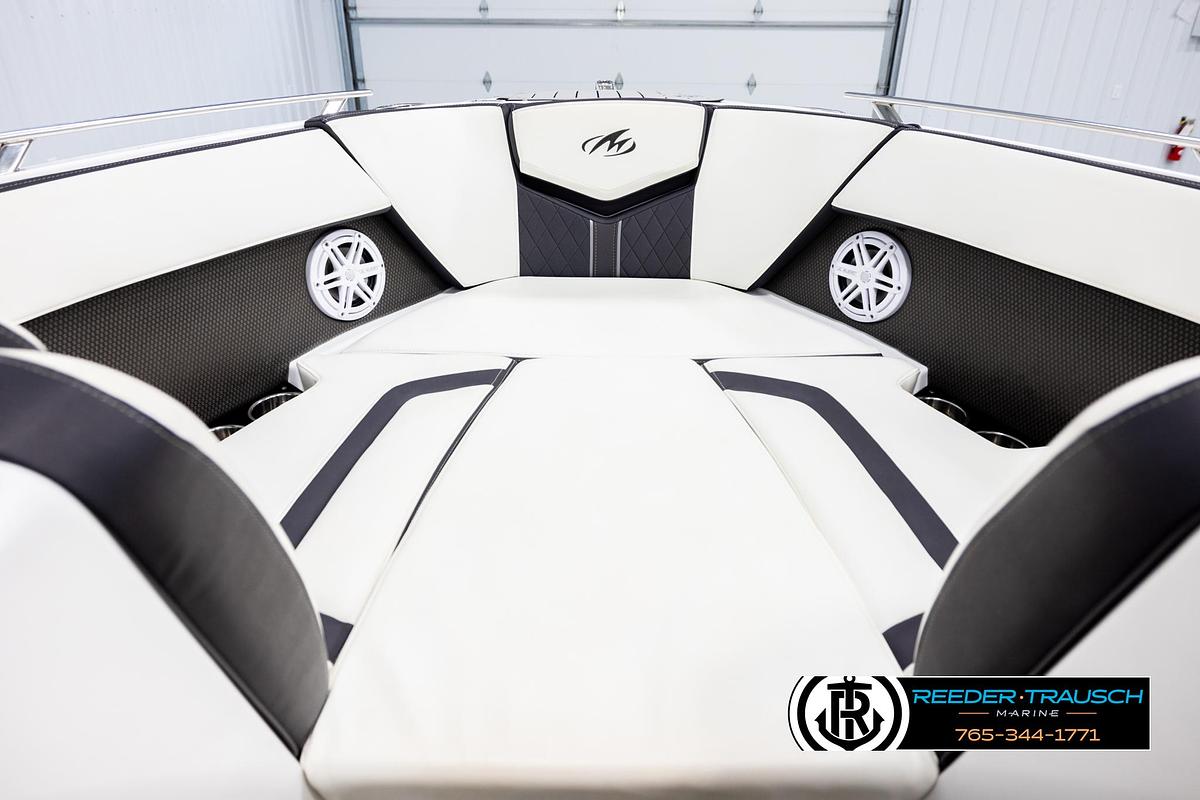 Used 2019 Monterey 238 SS