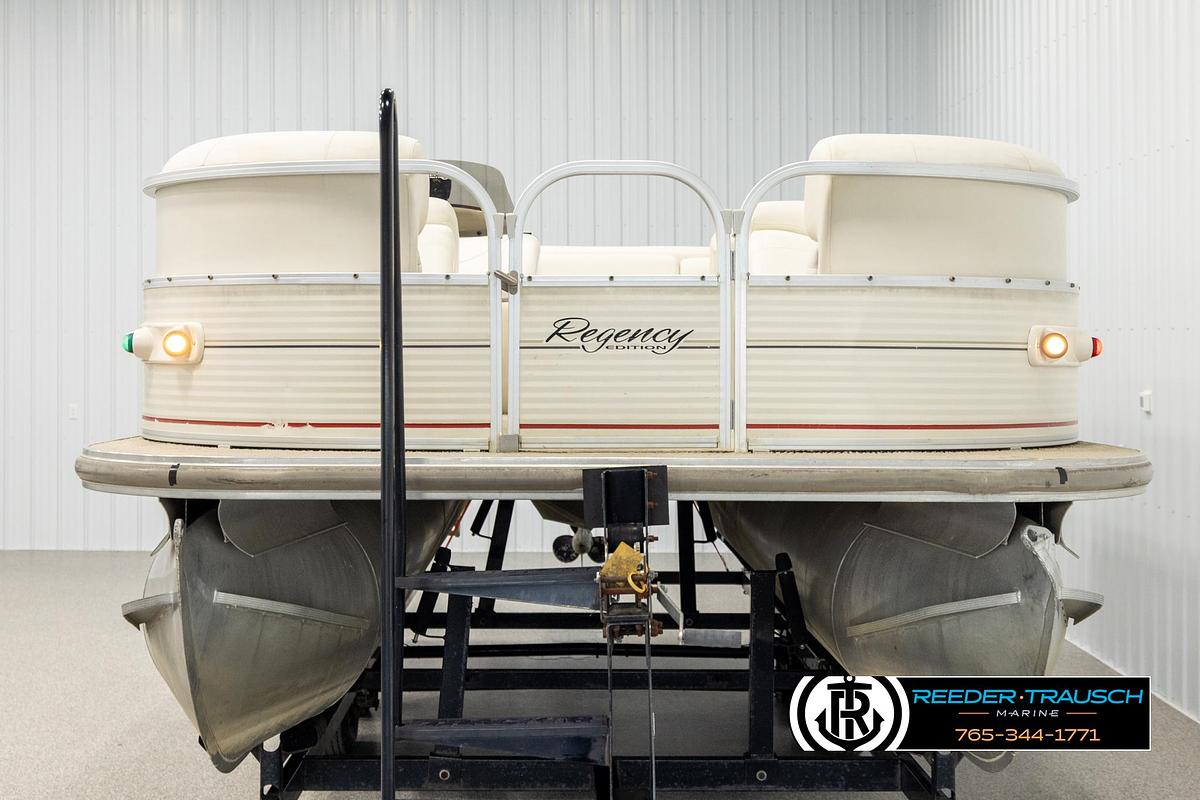 Used 2006 Sun Tracker Party Barge 22
