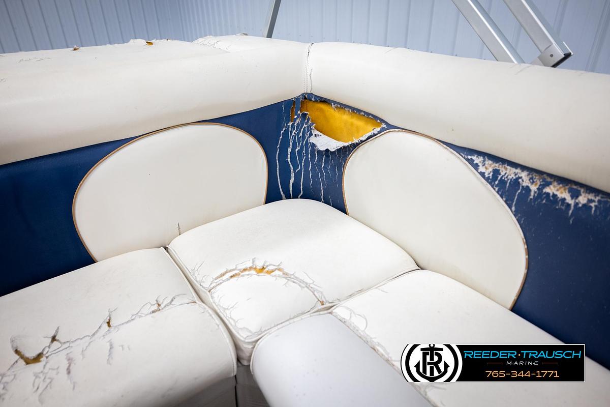 Used 2007 Premier 2223 Navigator