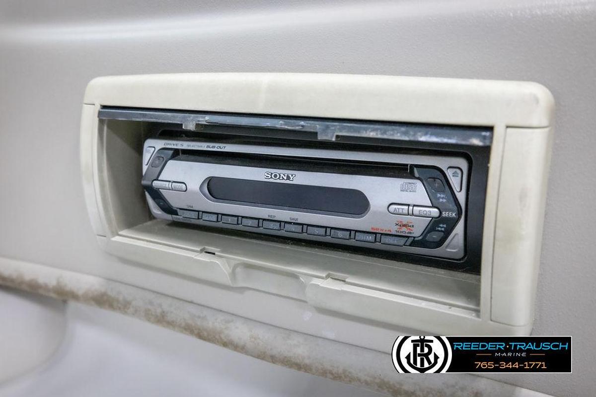 Used 2005 Crownline 216 LS