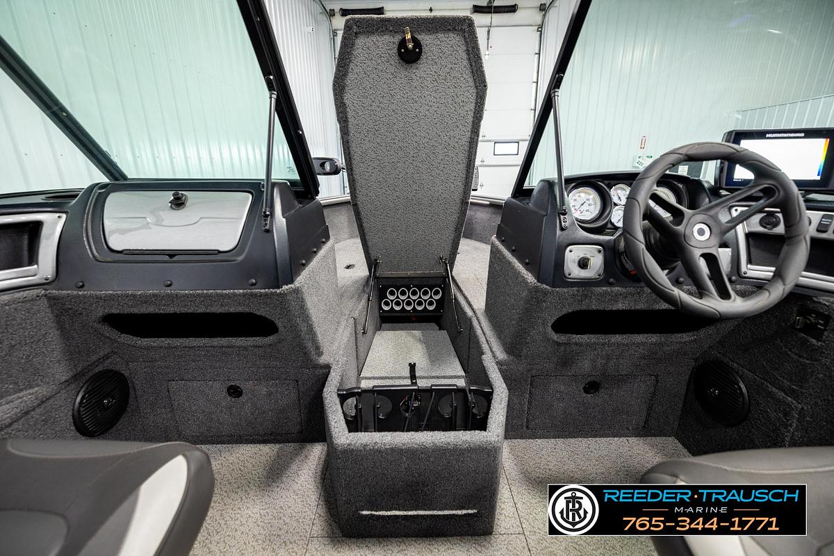 Used 2022 Lund 1875 Impact XL