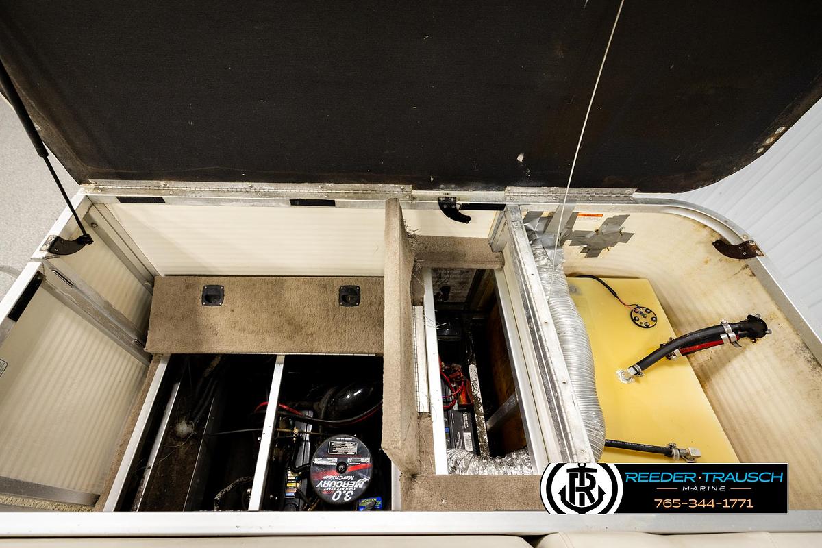 Used 2006 Sun Tracker Party Barge 22