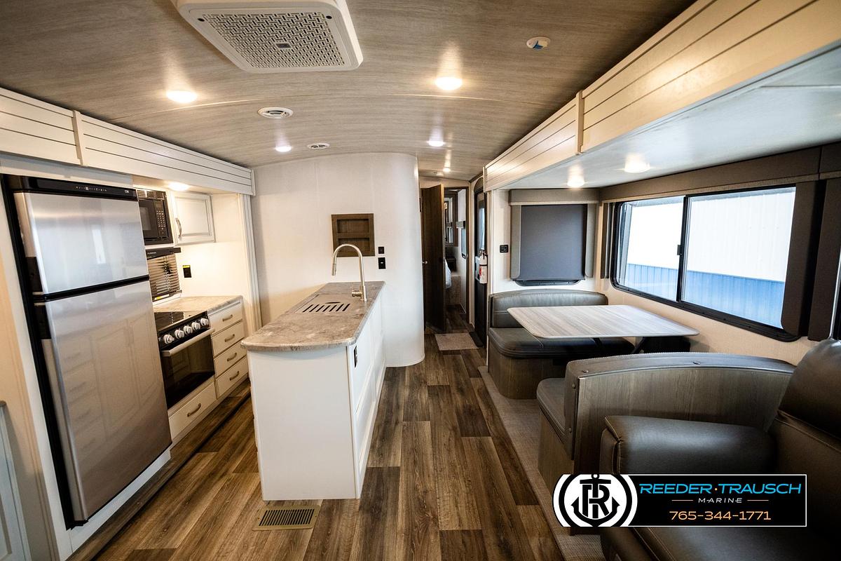 Used 2022 Keystone CG34TSB22