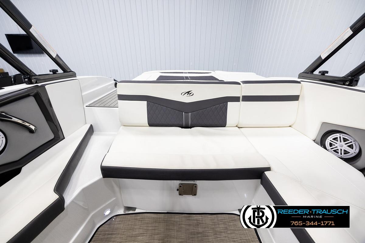 Used 2019 Monterey 238 SS