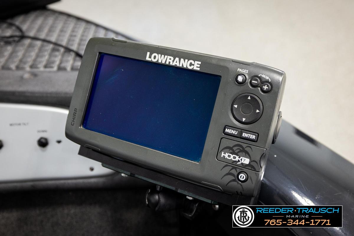 Used 2007 Tracker Tundra 18