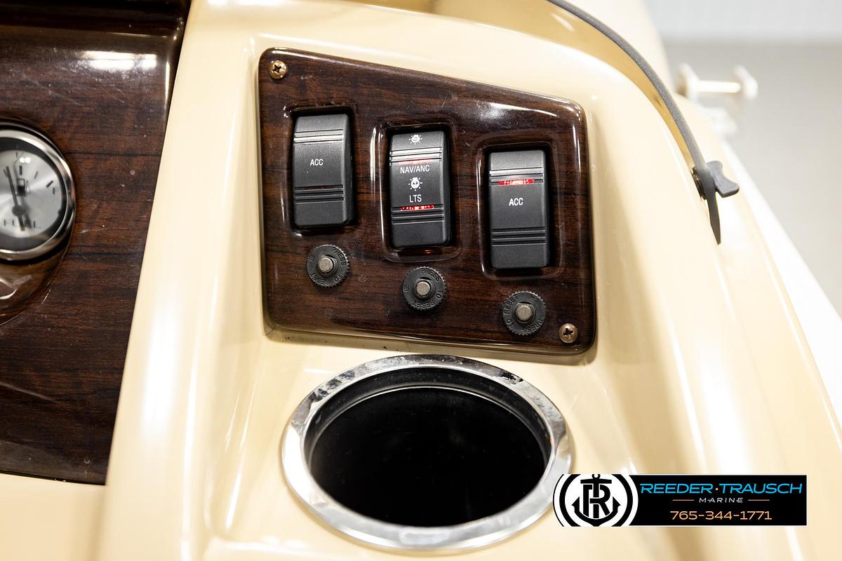 Used 2012 Bennington 22 SL