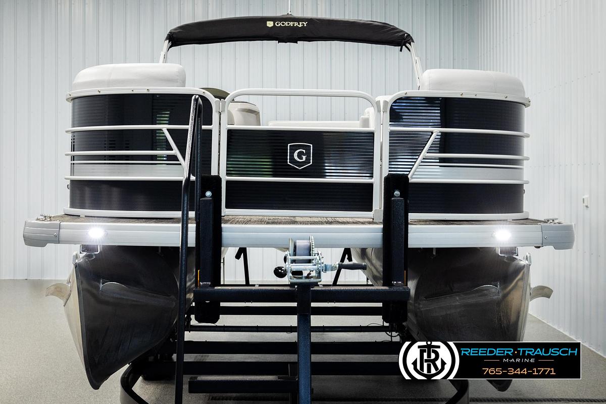 Used 2023 Godfrey SW2286C
