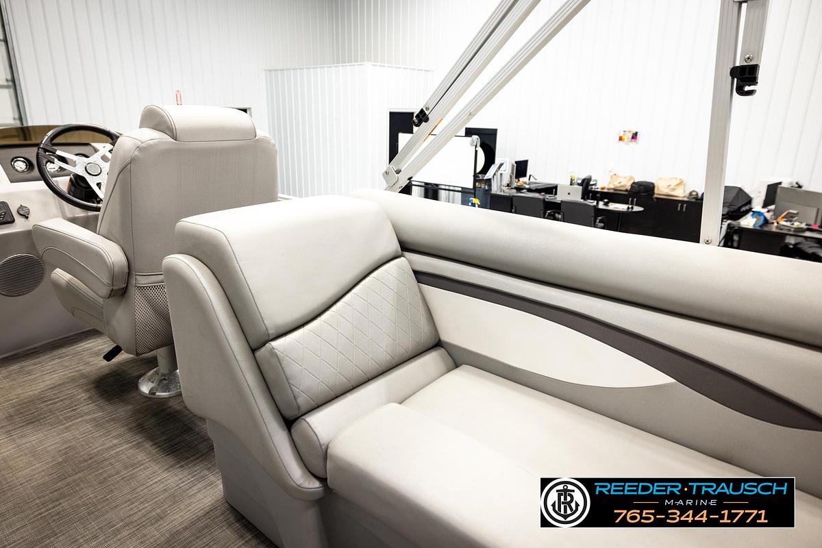 Used 2021 Bennington 22 SVSR