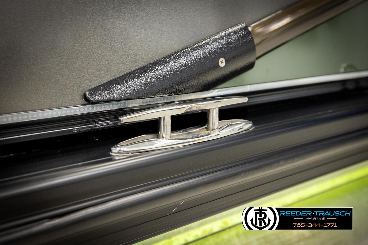 Used 2022 Avalon Catalina VRB