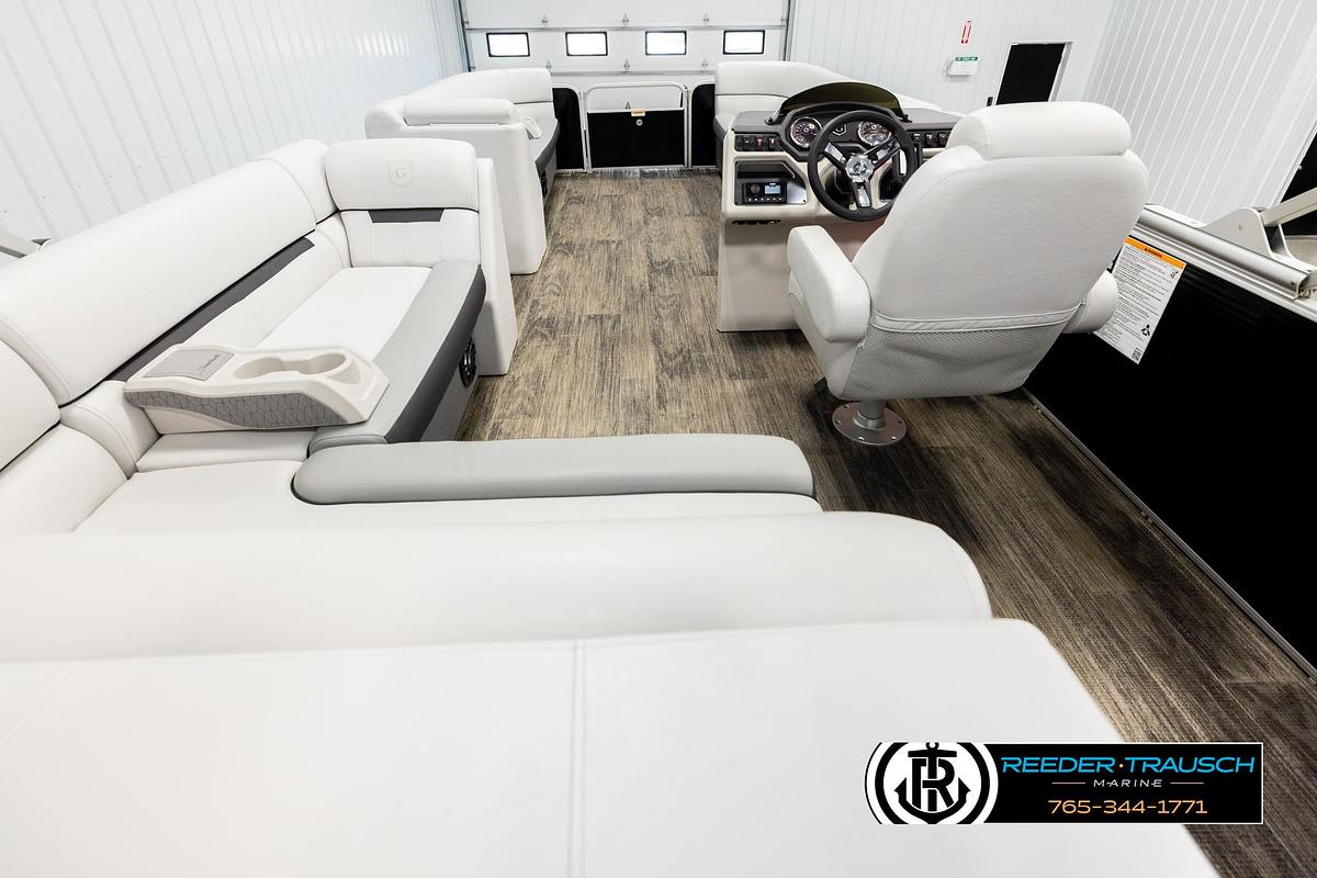 Used 2023 Godfrey SW2286C