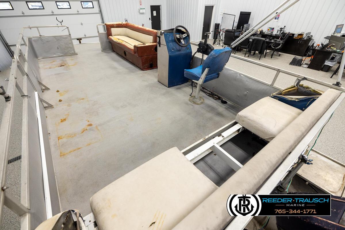 Used 1988 Harris Sunliner