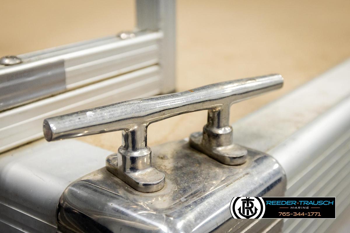 Used 2011 Bennington 22 SFI