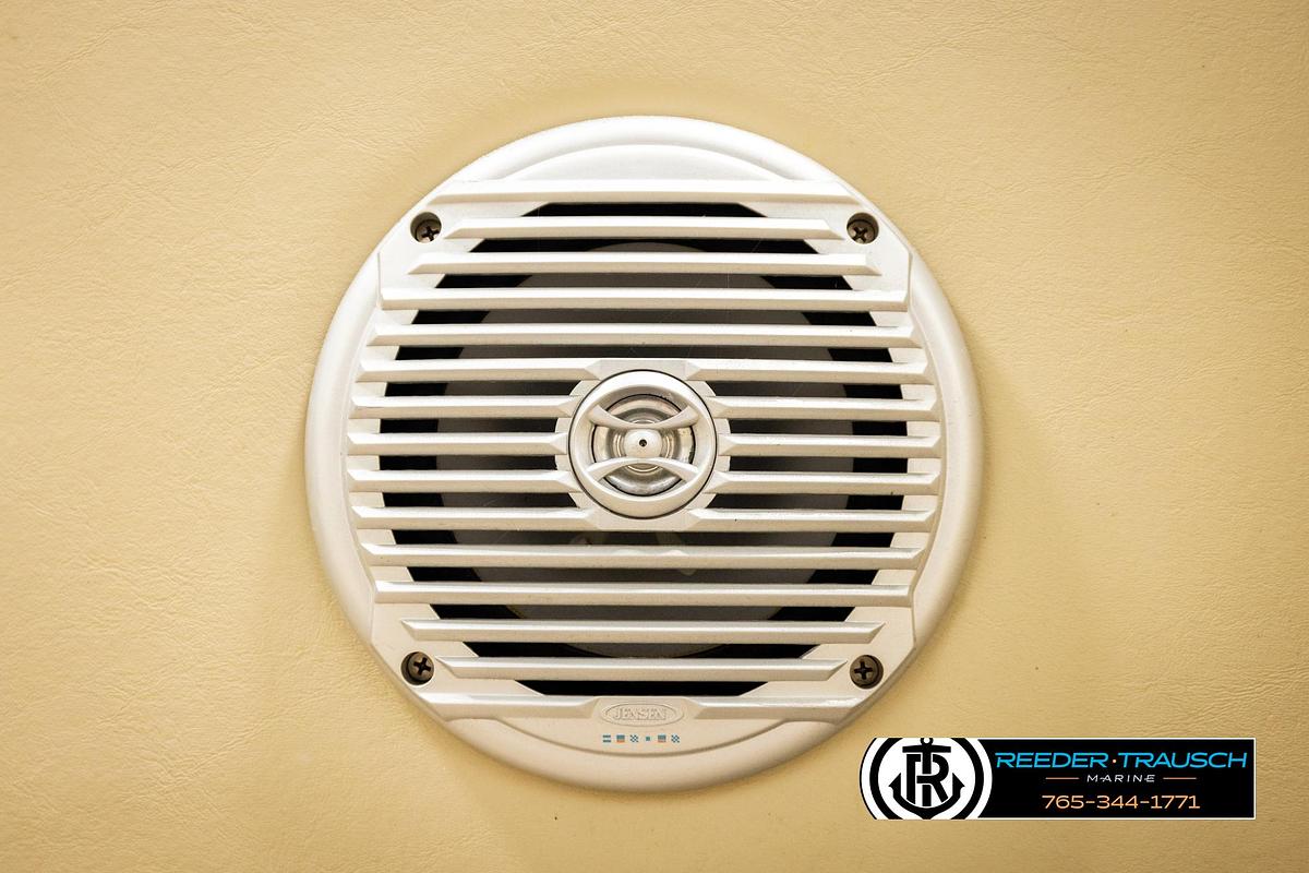 Used 2014 Lowe 210 SS