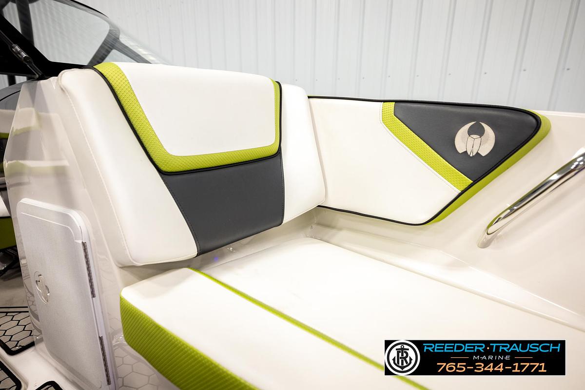 Used 2016 Scarab 195