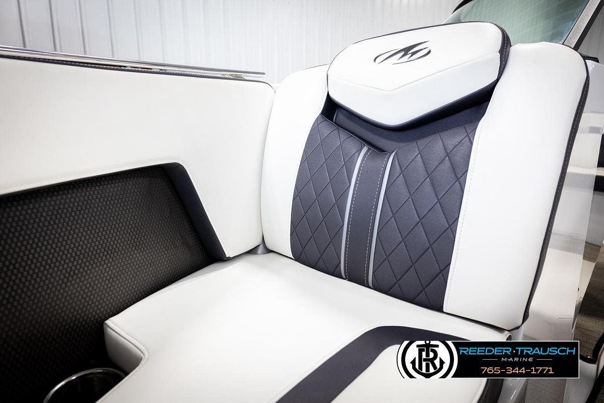 Used 2019 Monterey 238 SS