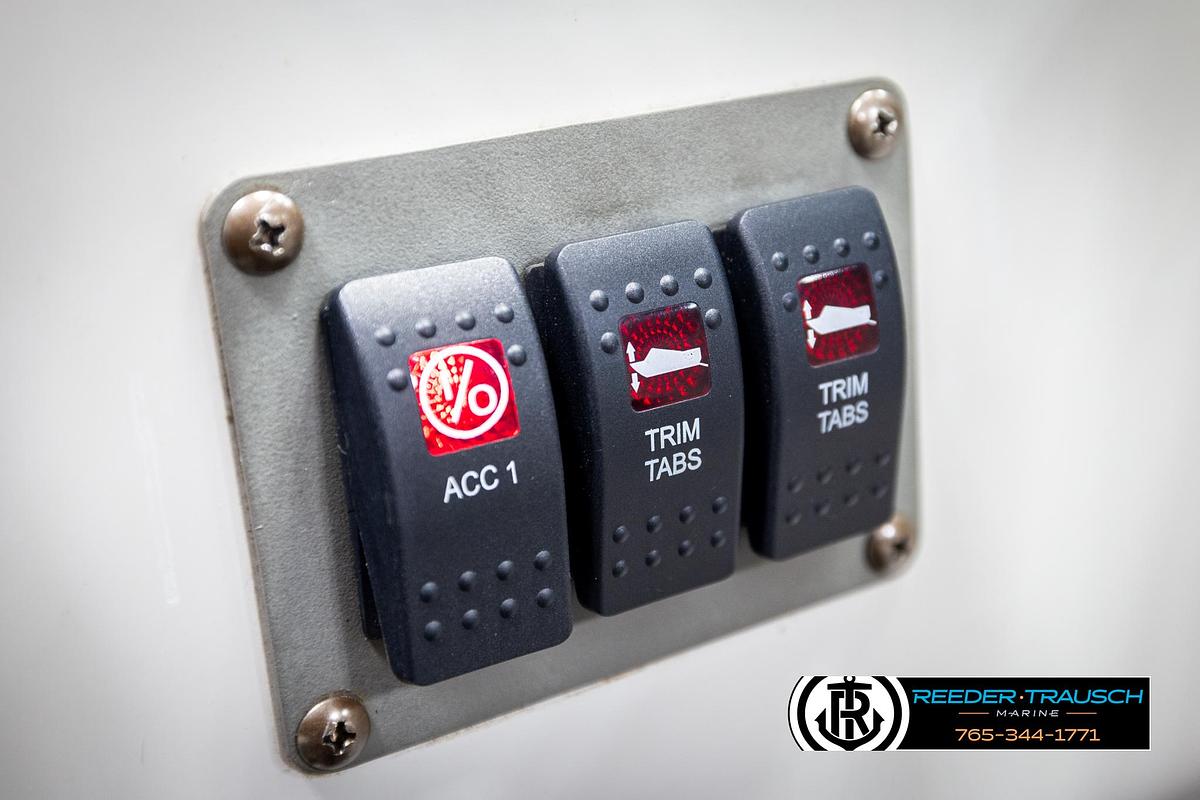 Used 1999 Crownline 242 CR