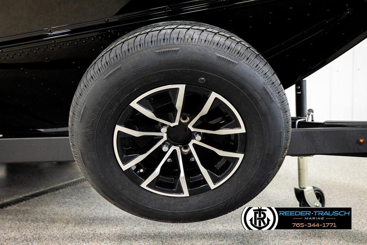 2026 Lund 1975 Pro V Sport