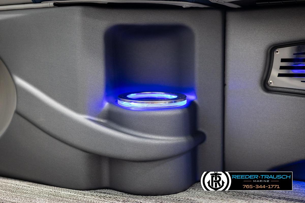 2025 Avalon Catalina Entertainer