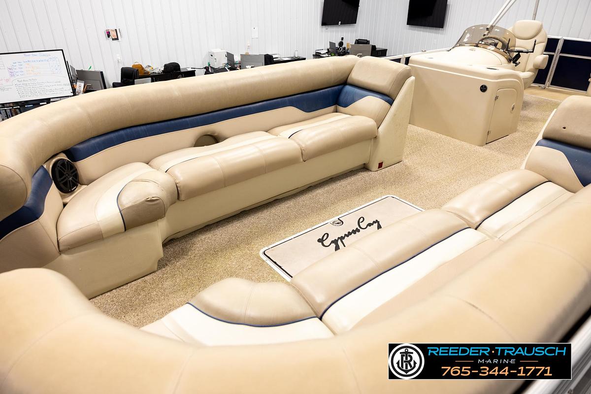 Used 2012 Cypress Cay 250 Cozumel