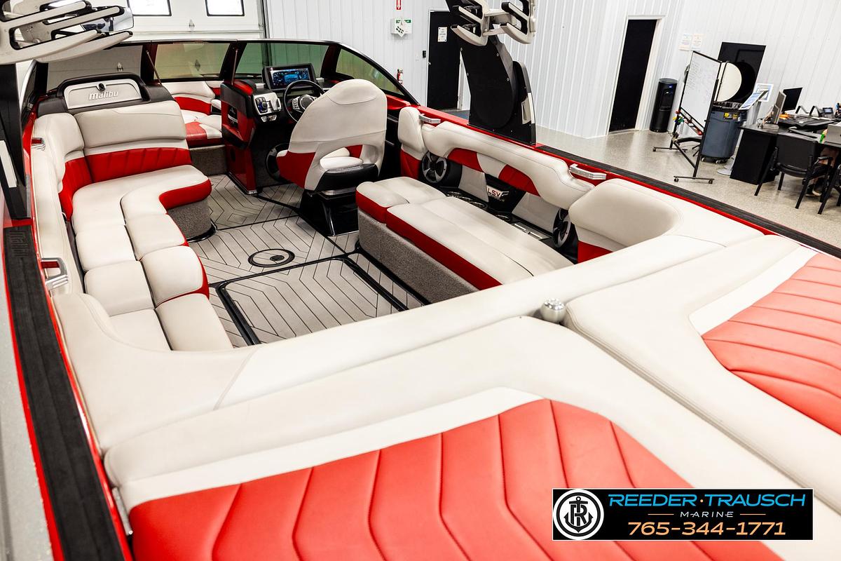 Used 2017 Malibu Wakesetter 25 LSV