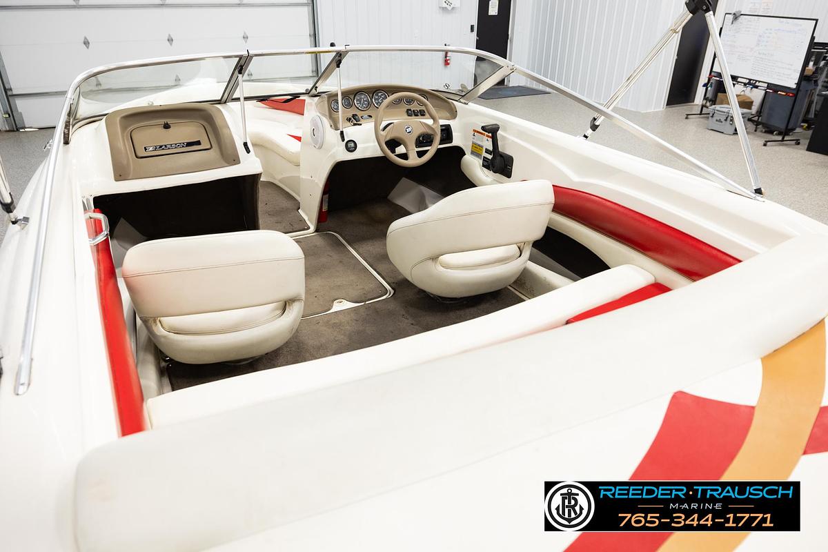 Used 2003 Larson SEI 180