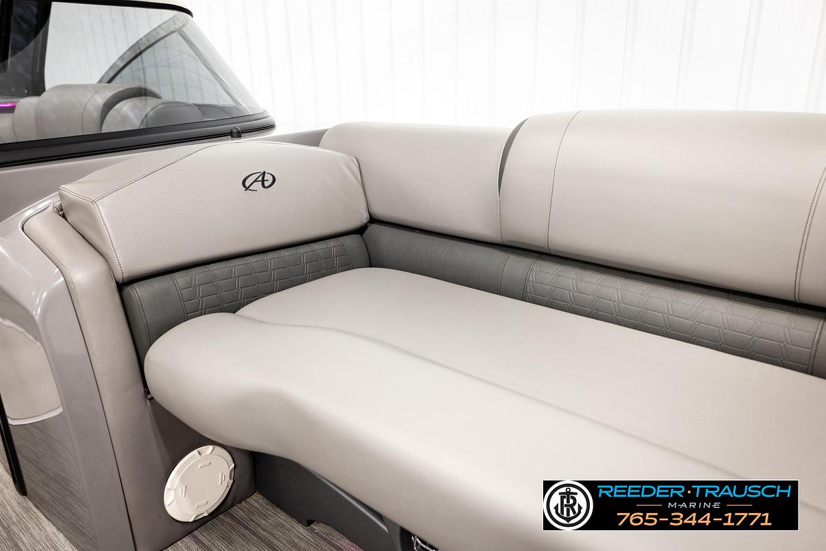 Used 2021 Avalon Excalibur