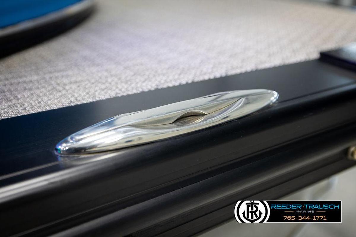 Used 2020 Avalon Catalina EL