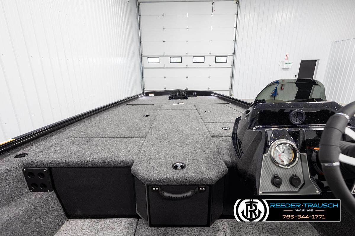 2025 Lund 1975 Renegade