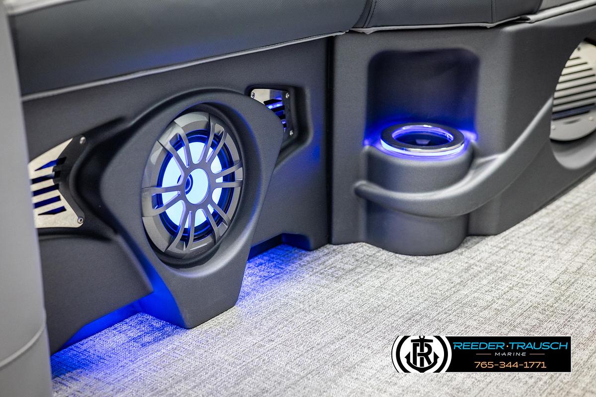 2025 Avalon LSZ Entertainer