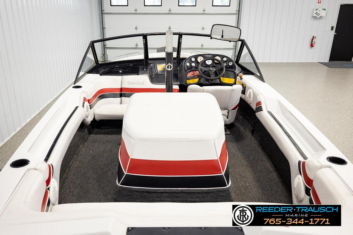 Used 1995 Ski Nautique Correct Craft
