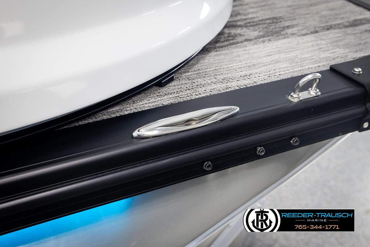 2025 Avalon Excalibur LTD QLW