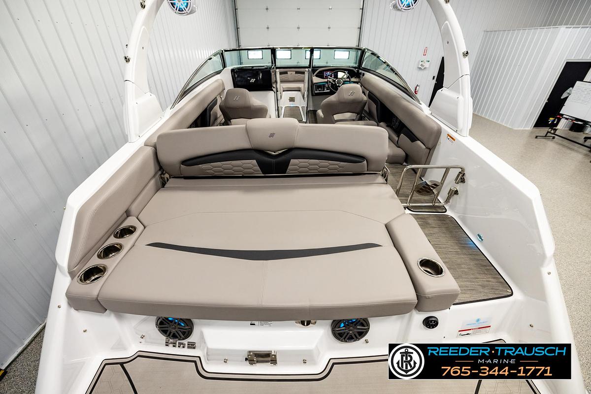 Used 2024 Four Winns HD5 Surf