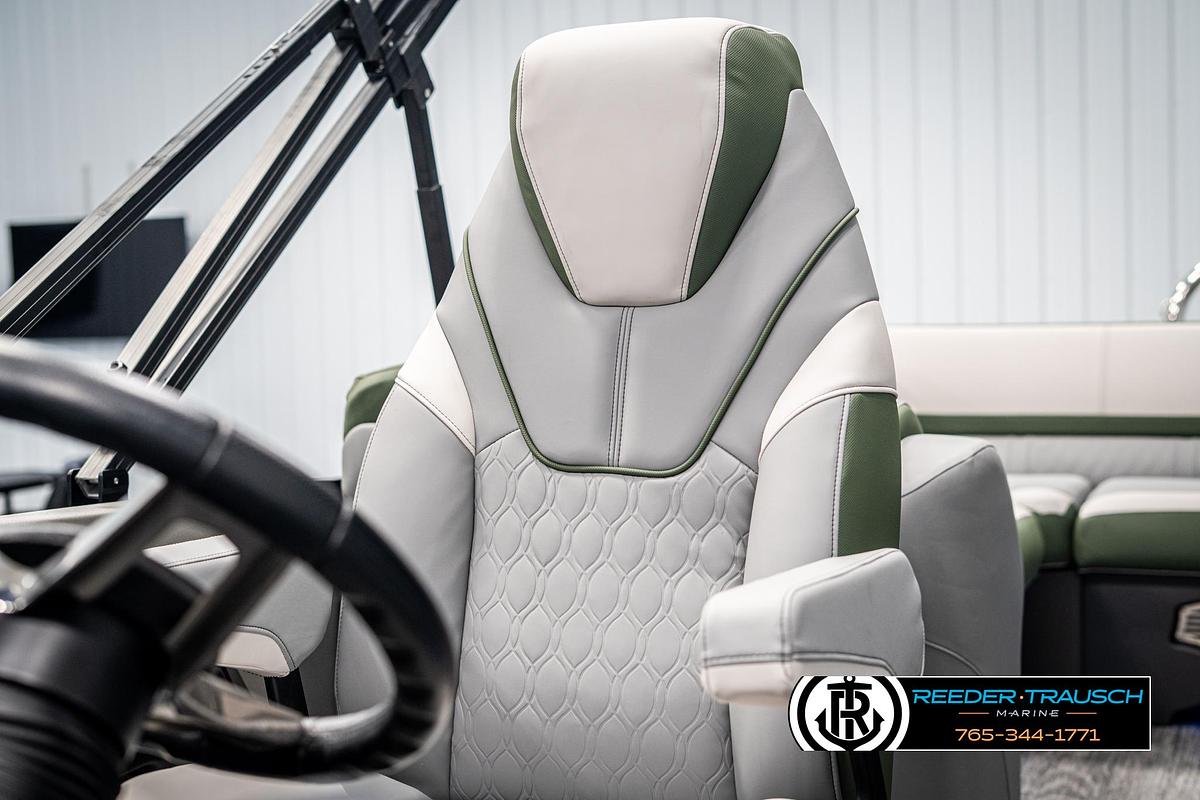 2025 Avalon Catalina Entertainer