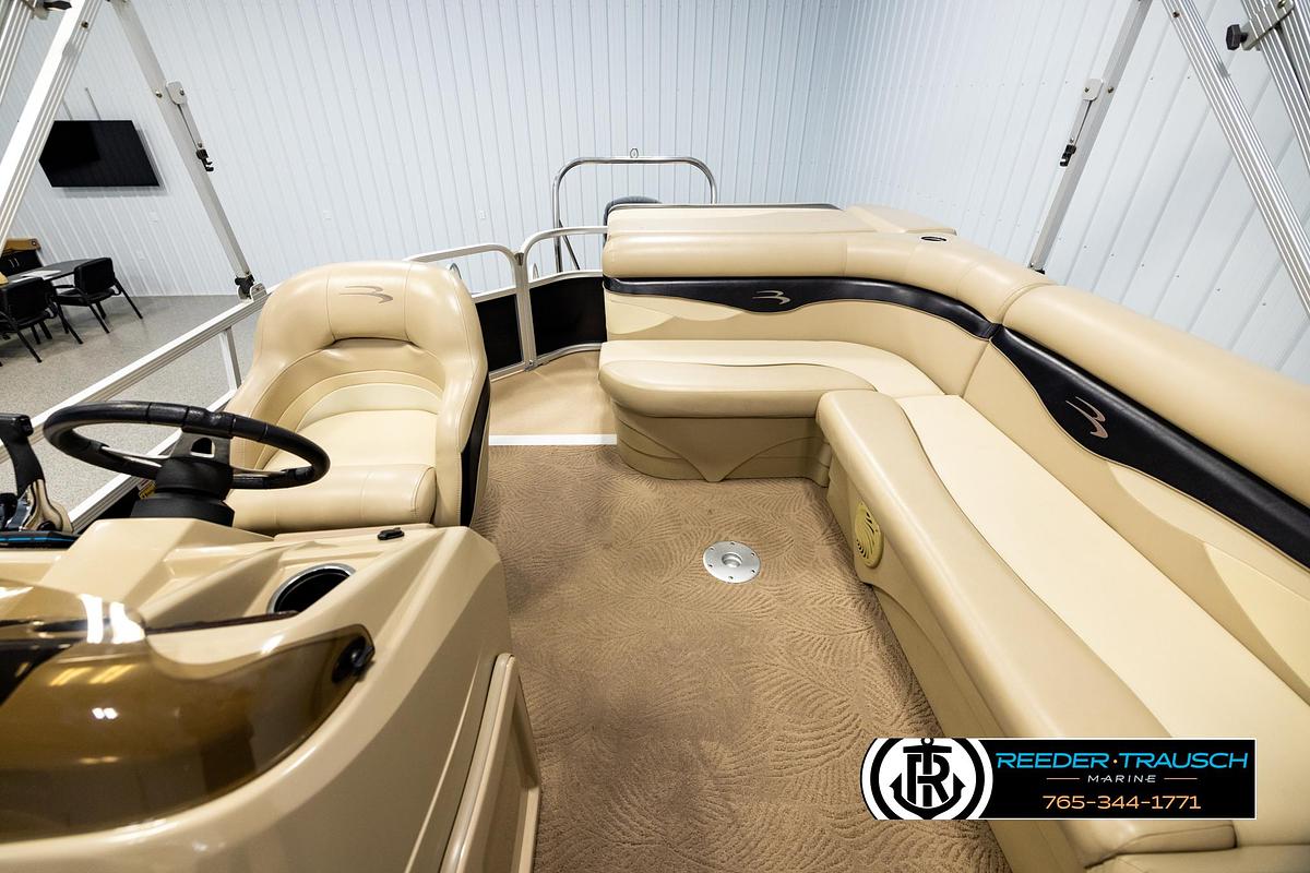 Used 2012 Bennington 22 SL