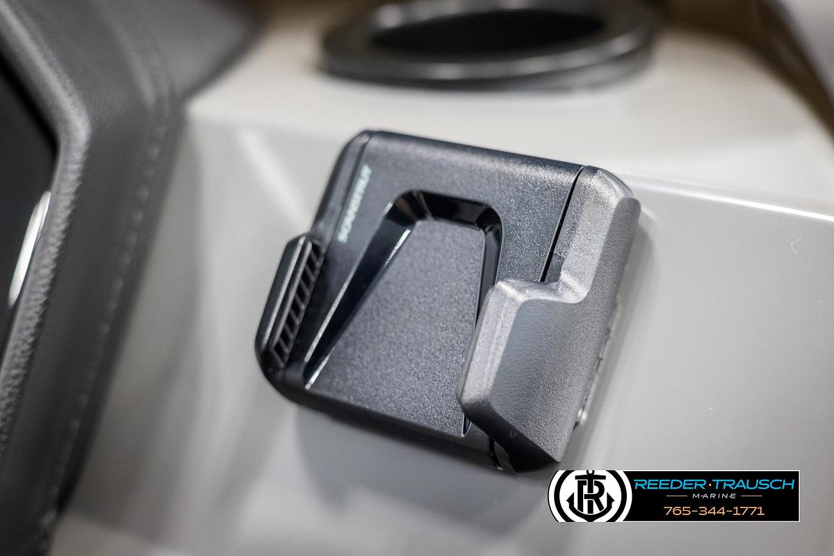 2025 Bennington 21 SSBSE