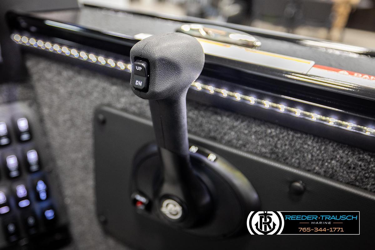 2026 Lund 1975 Pro V Sport