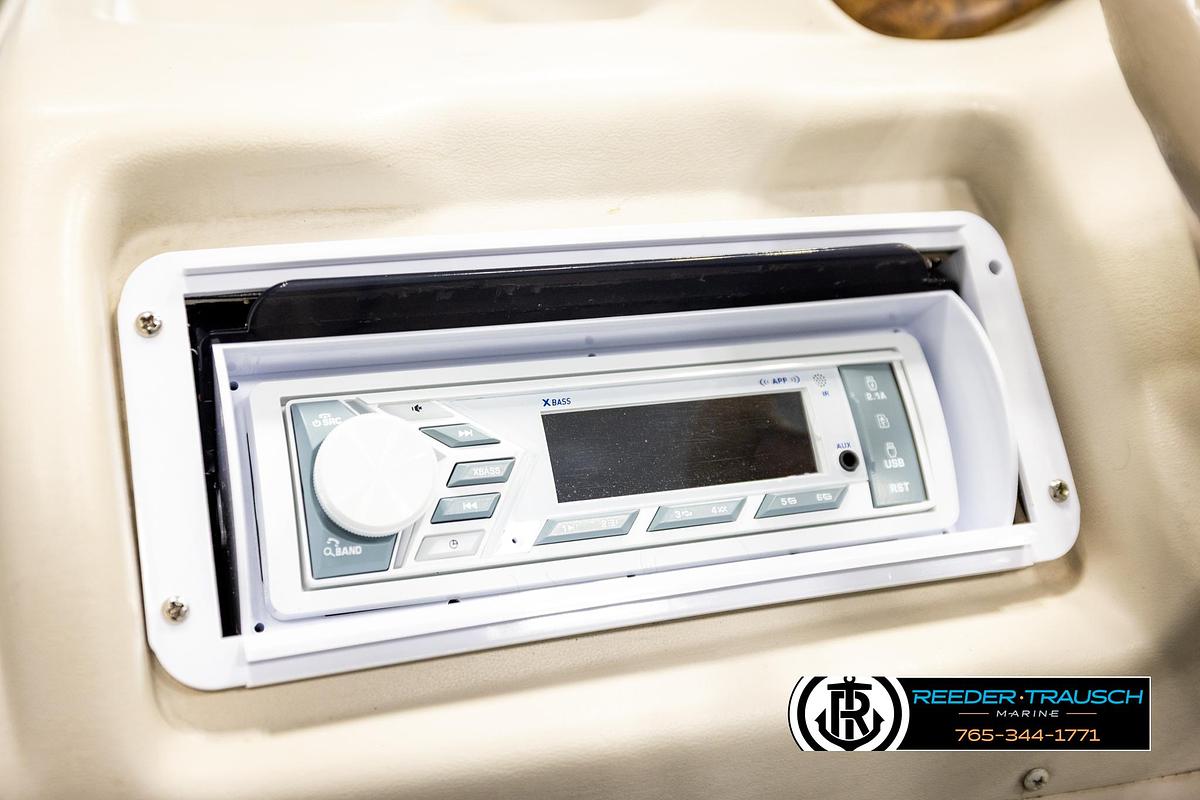 Used 1998 Godfrey SW2423