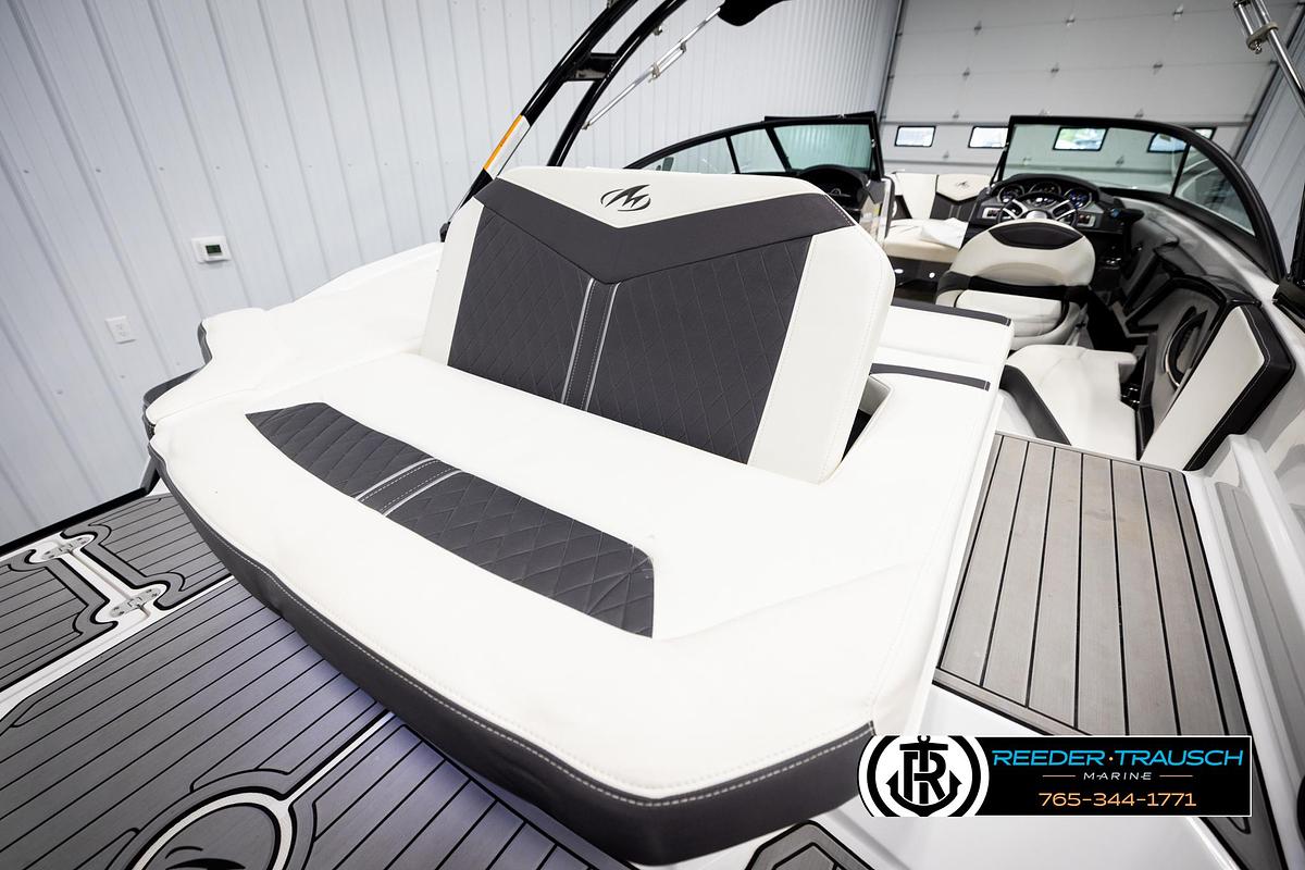 Used 2019 Monterey 238 SS