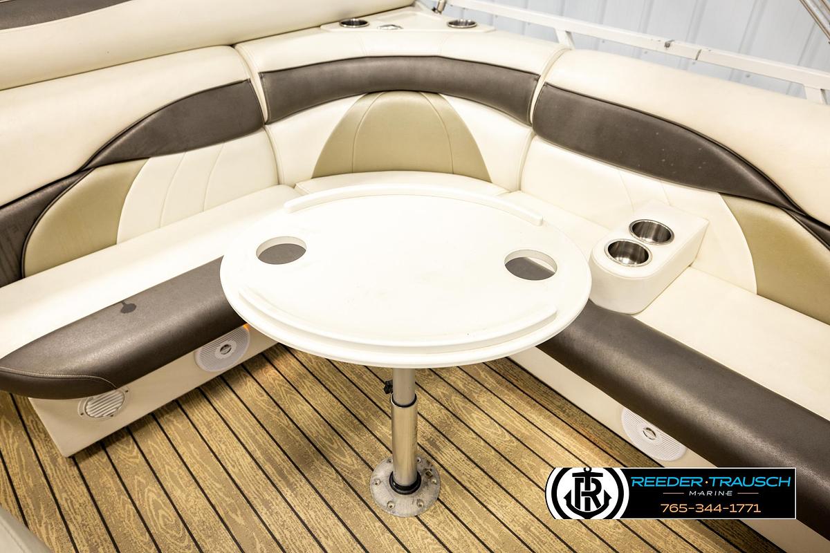 Used 2006 JC Suntoon 23TT