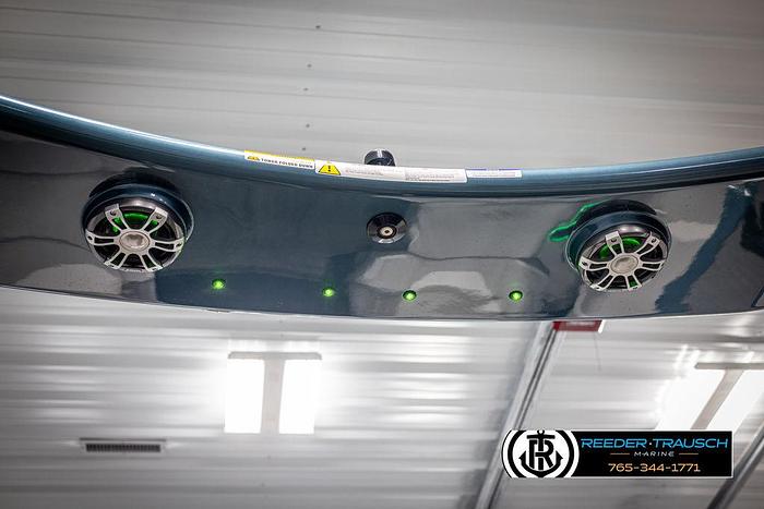 2025 Avalon Excalibur VRBW