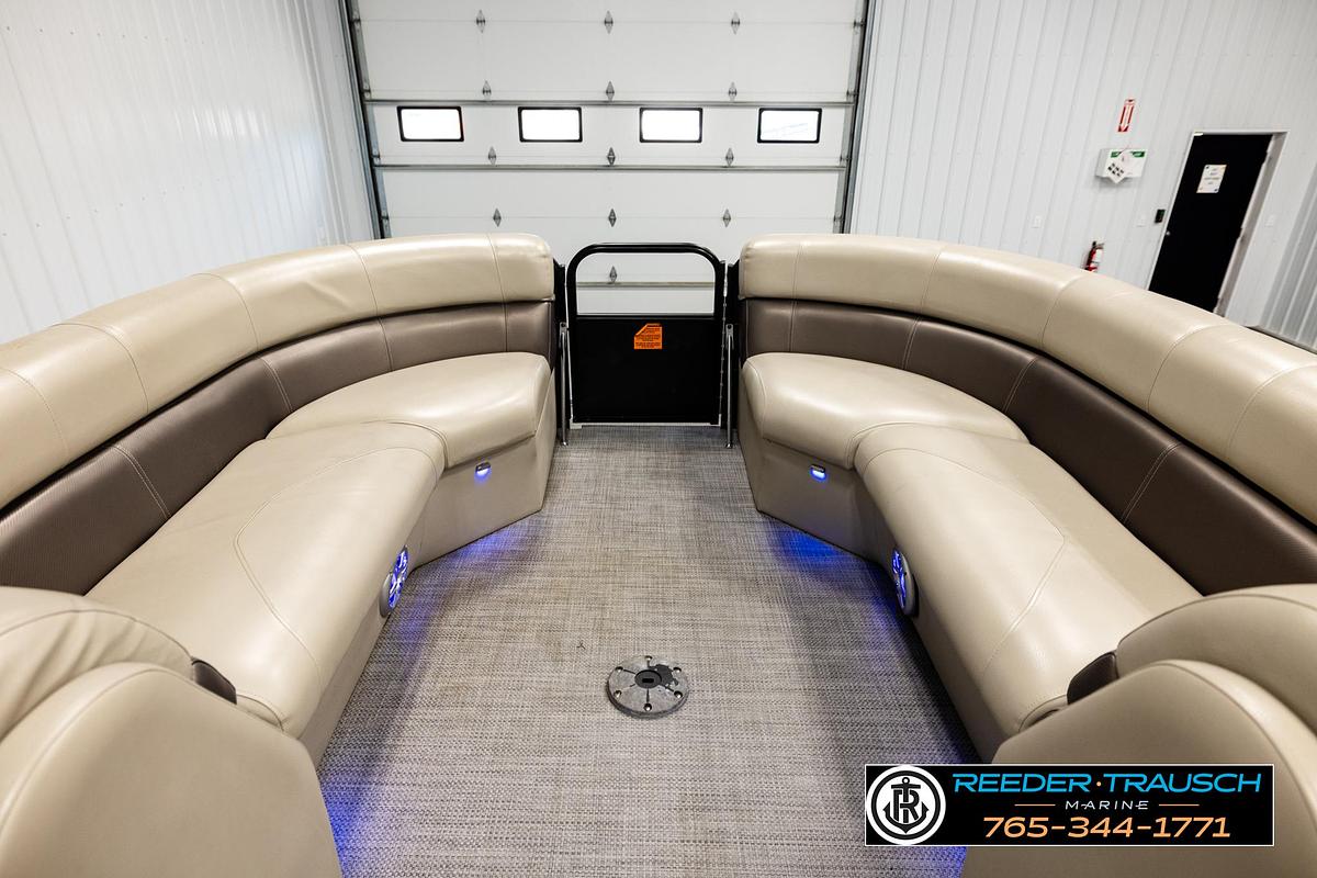 Used 2016 Xcursion X-25RF