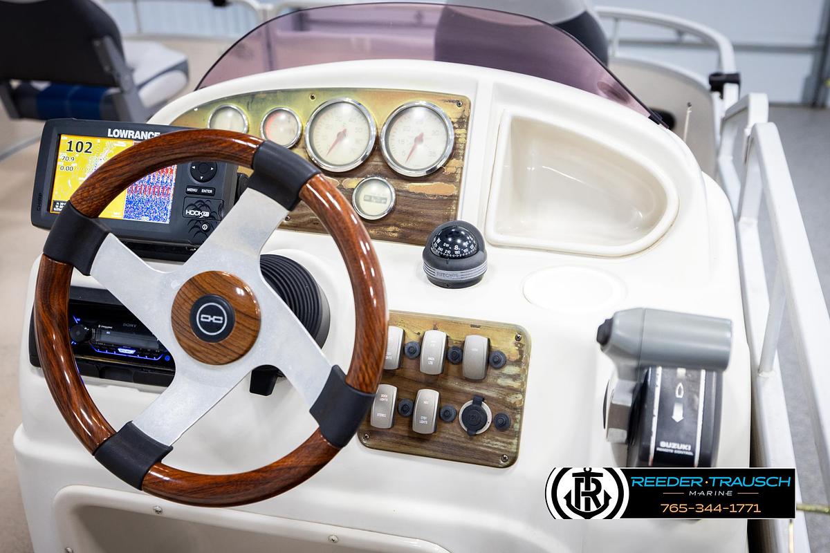 Used 2007 Premier 2223 Navigator