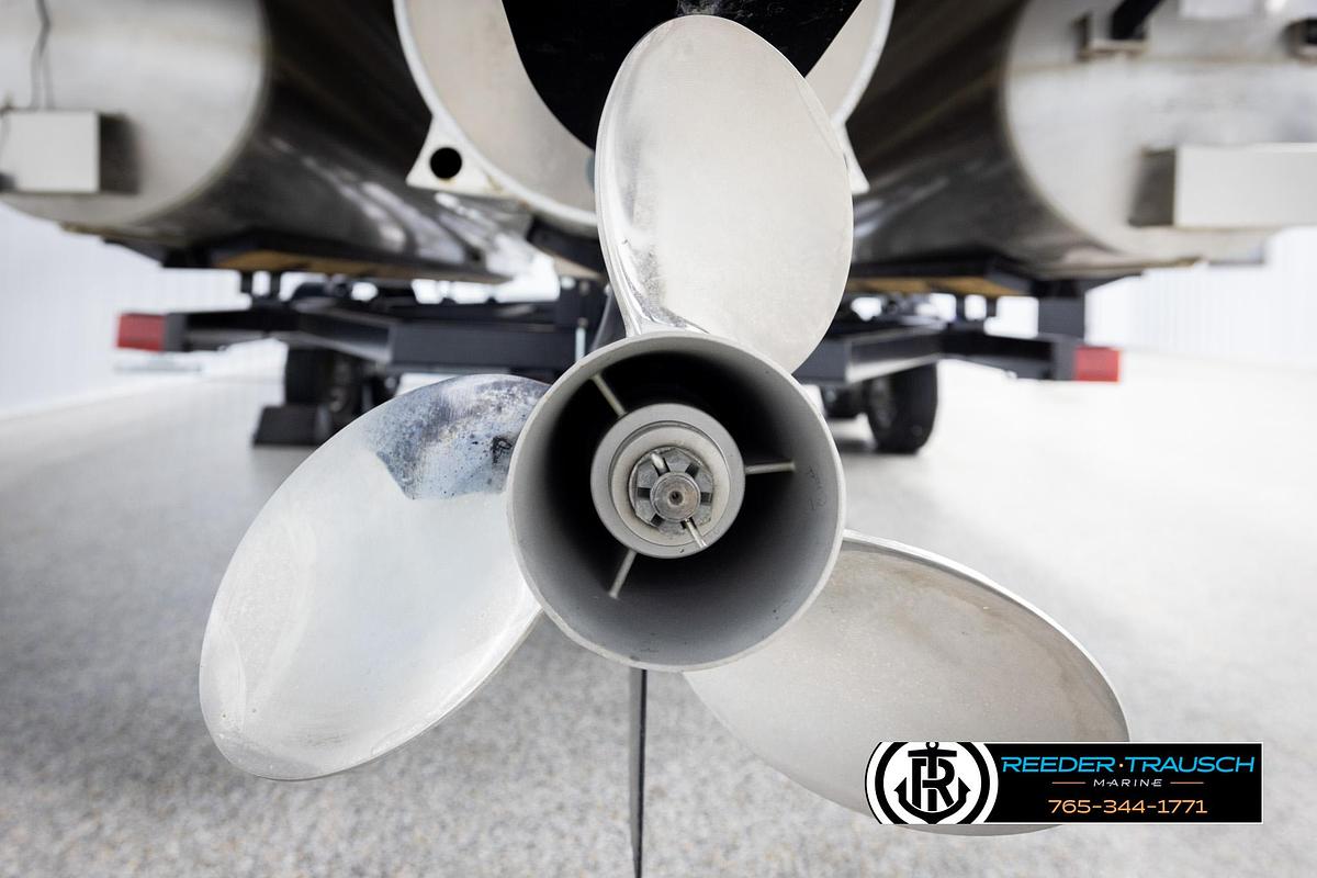 Used 2021 Bennington 23 RSBSE