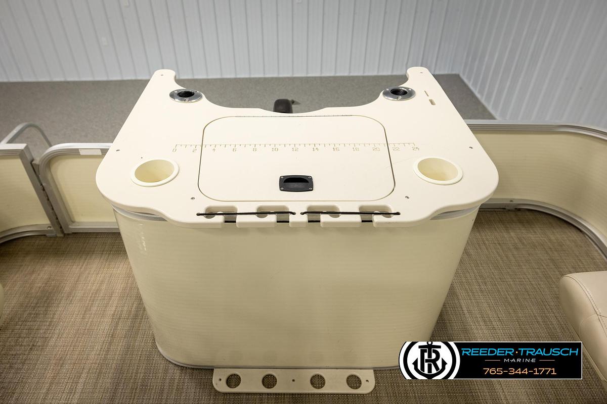 Used 2008 Bennington 2050 FSI